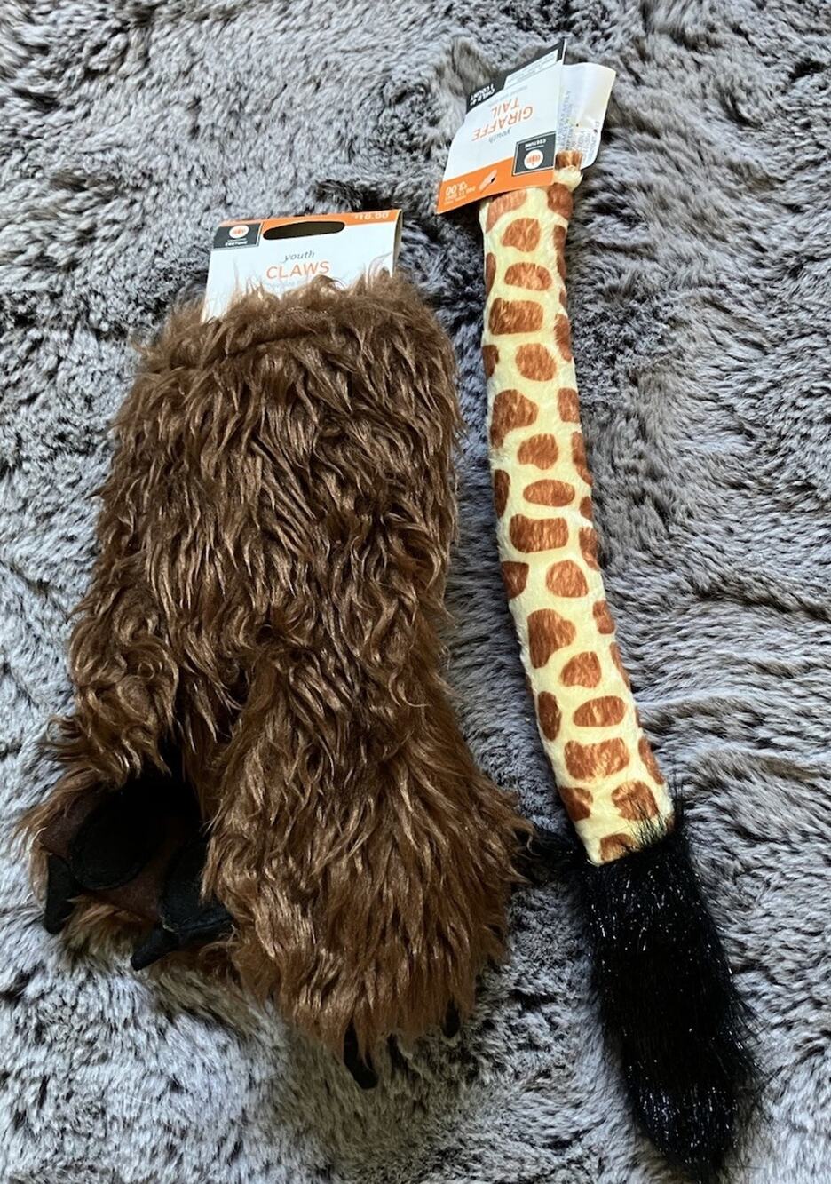 Giraffe Child Halloween Costume- Tail And Claws. NWT. Dress up